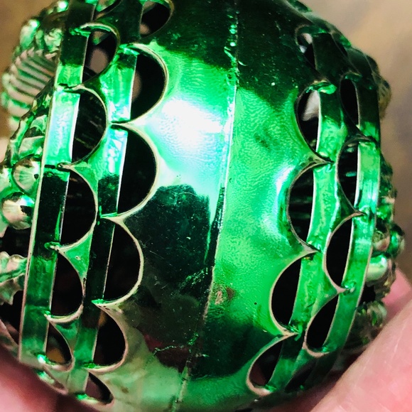 🎄SALE Set of 3 Vintage Mid Century Ornaments, 2-sided indent, decorative cutouts - Picture 7 of 11